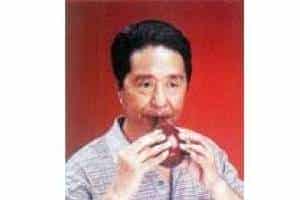 中国陶笛演奏家赖达富