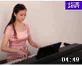 美女子电钢琴演奏视频