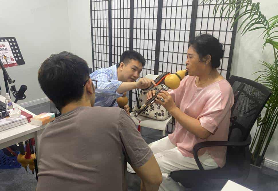 吹葫芦丝“呼吸”有技巧，教你轻松吹出长音韵味！