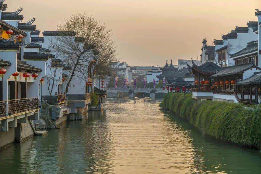 敲击出宛如潺潺流水般清脆的扬琴_第6张