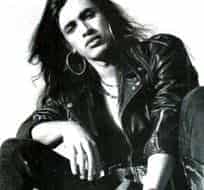 吉他中国本月人物极端吉他手：Nuno Bettencourt