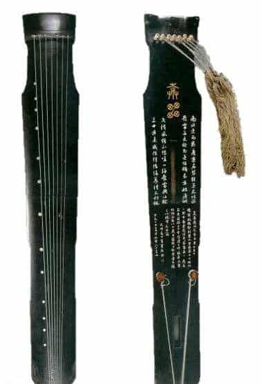 明代传世古琴鉴赏：奔雷．仲尼式_第1张