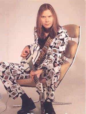 Paul Gilbert--我希望人人都爱摇滚乐_第5张
