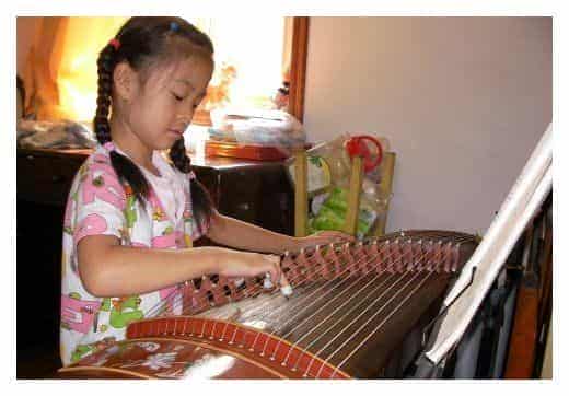 小学生学习古筝需要注意什么？解读古筝右手技法_第1张